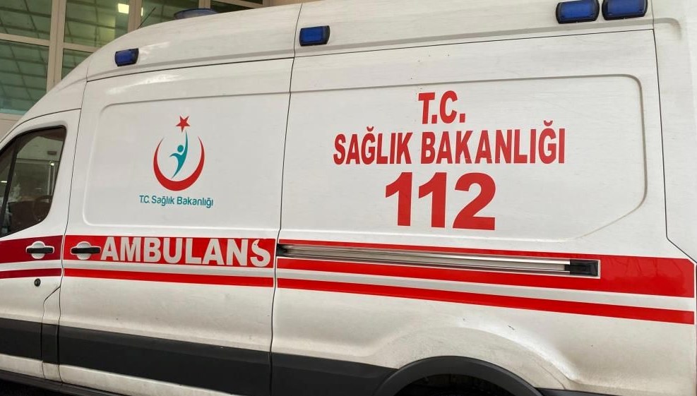 bes yasindaki cocuk ikinci kattan dustu E5xUrL3X