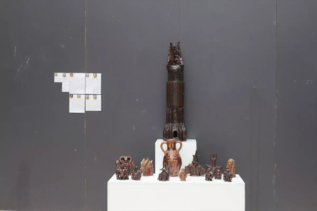 ishak pasa sarayinda seramik sergisi acildi 3ZzLx38z.jpg