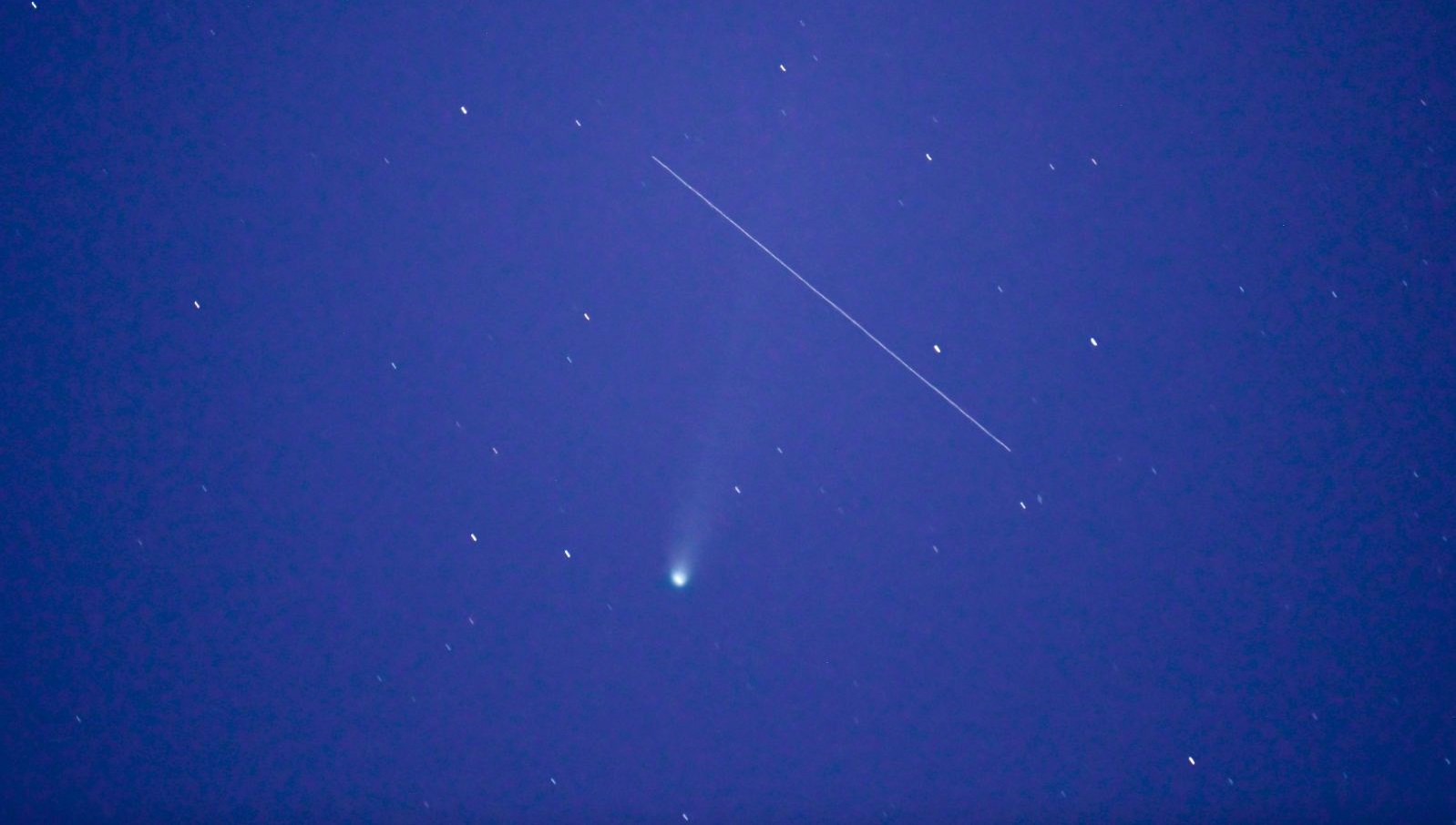 lemmonkuyruklu yildizi van semalarinda gozlemlendi k9hDTkGA.jpg