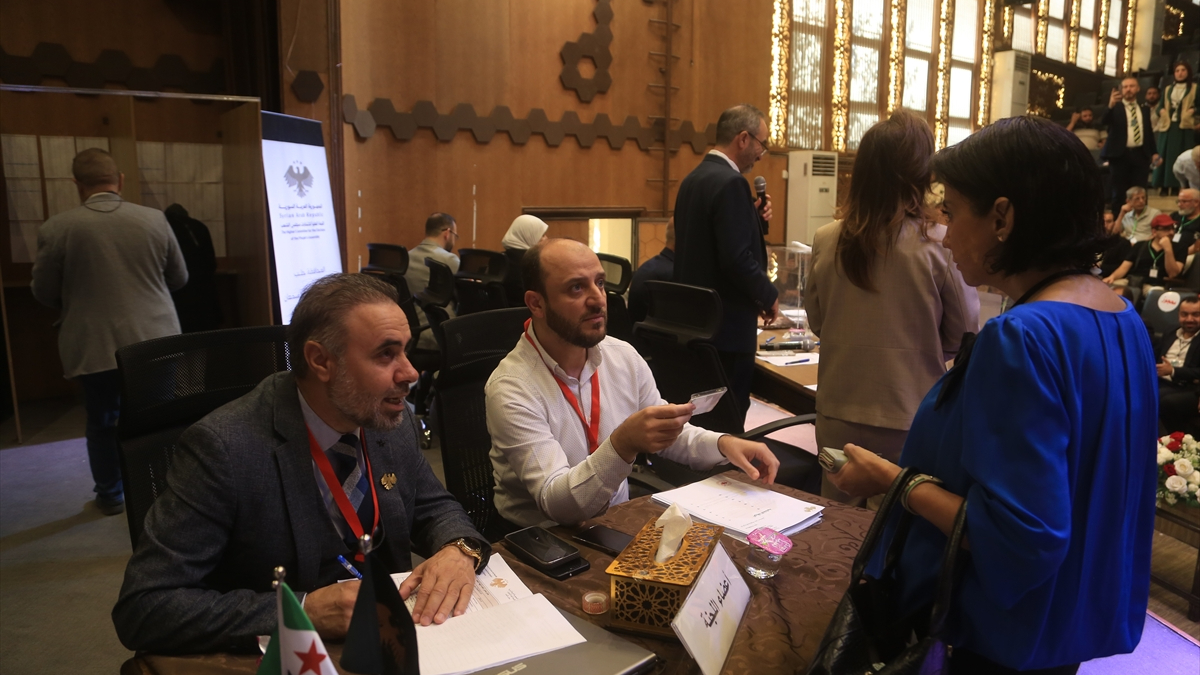 suriyede esad rejiminden sonra ilk halk meclisi secimleri tfU2xOY3