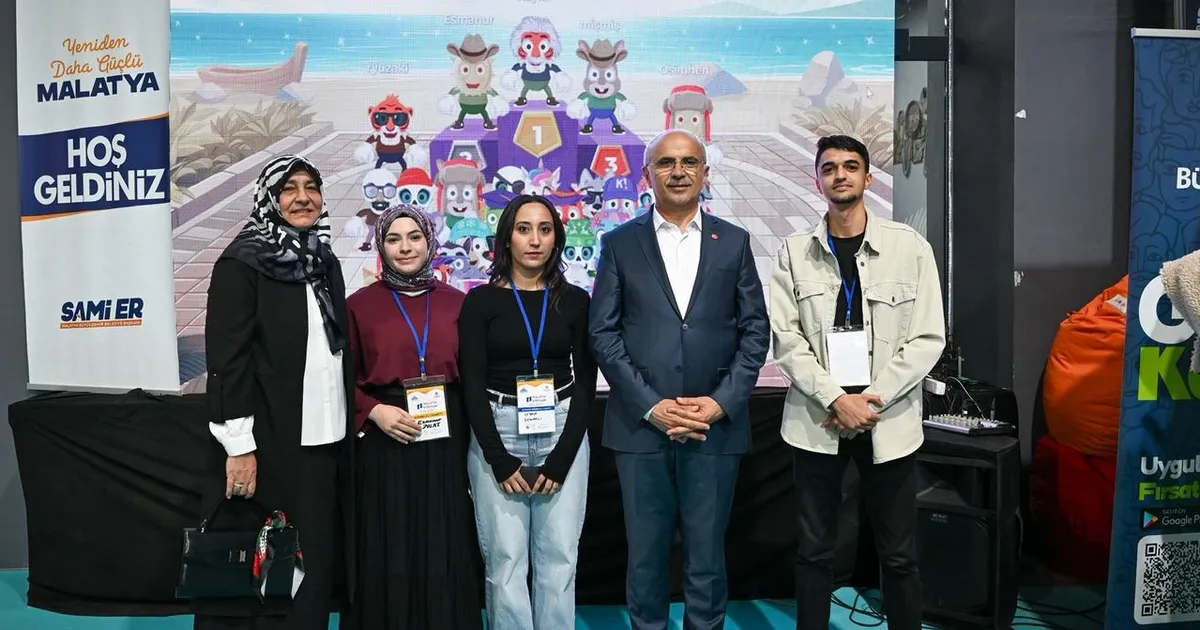 malatyada sair ve yazarlardan fuar ovgusu tLv6wkF4.webp